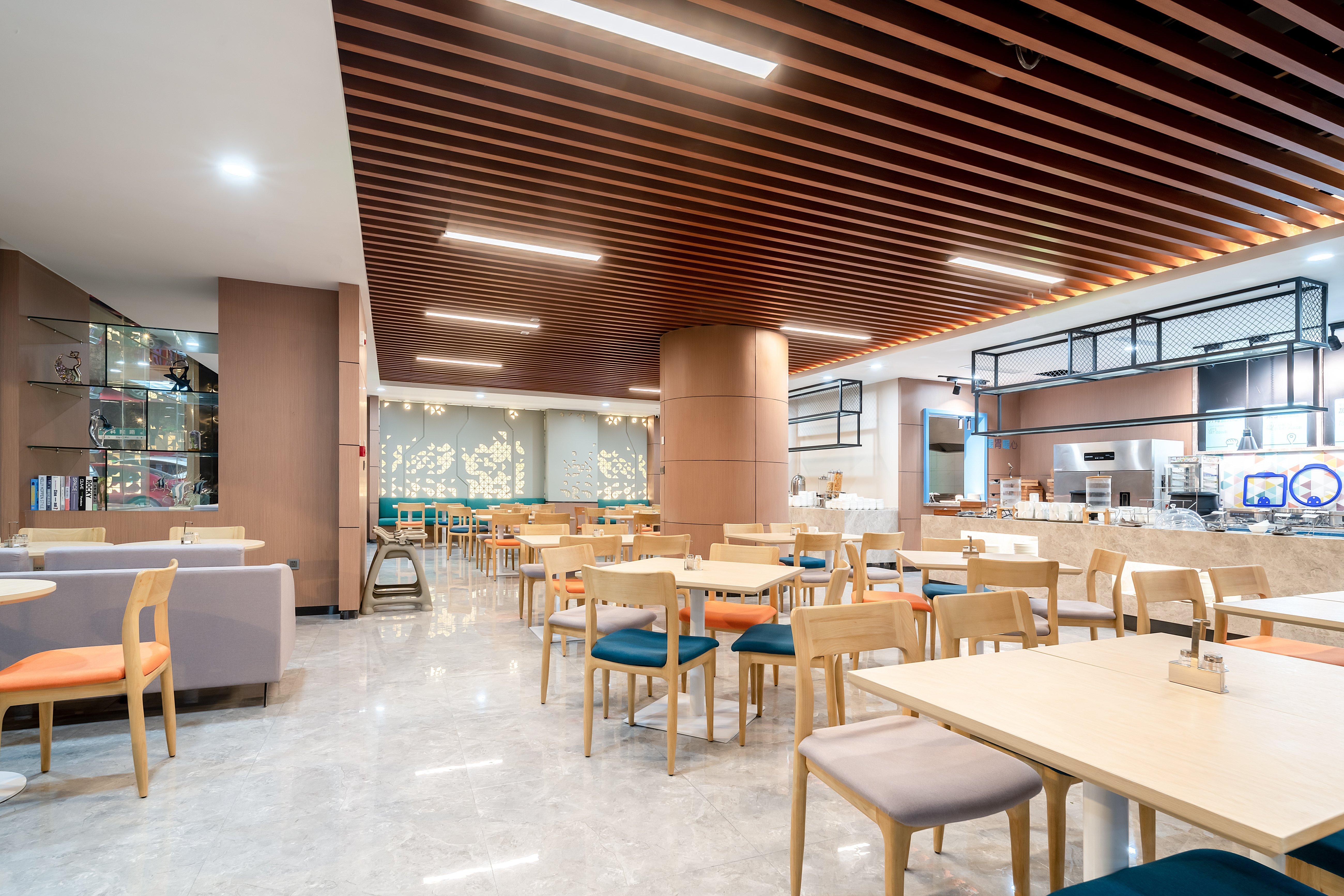 Holiday Inn Express Jinan Jingshi Road, An Ihg Hotel Buitenkant foto